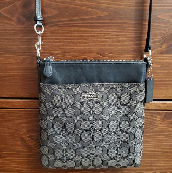 Coach Bag - Picture 5 of 10